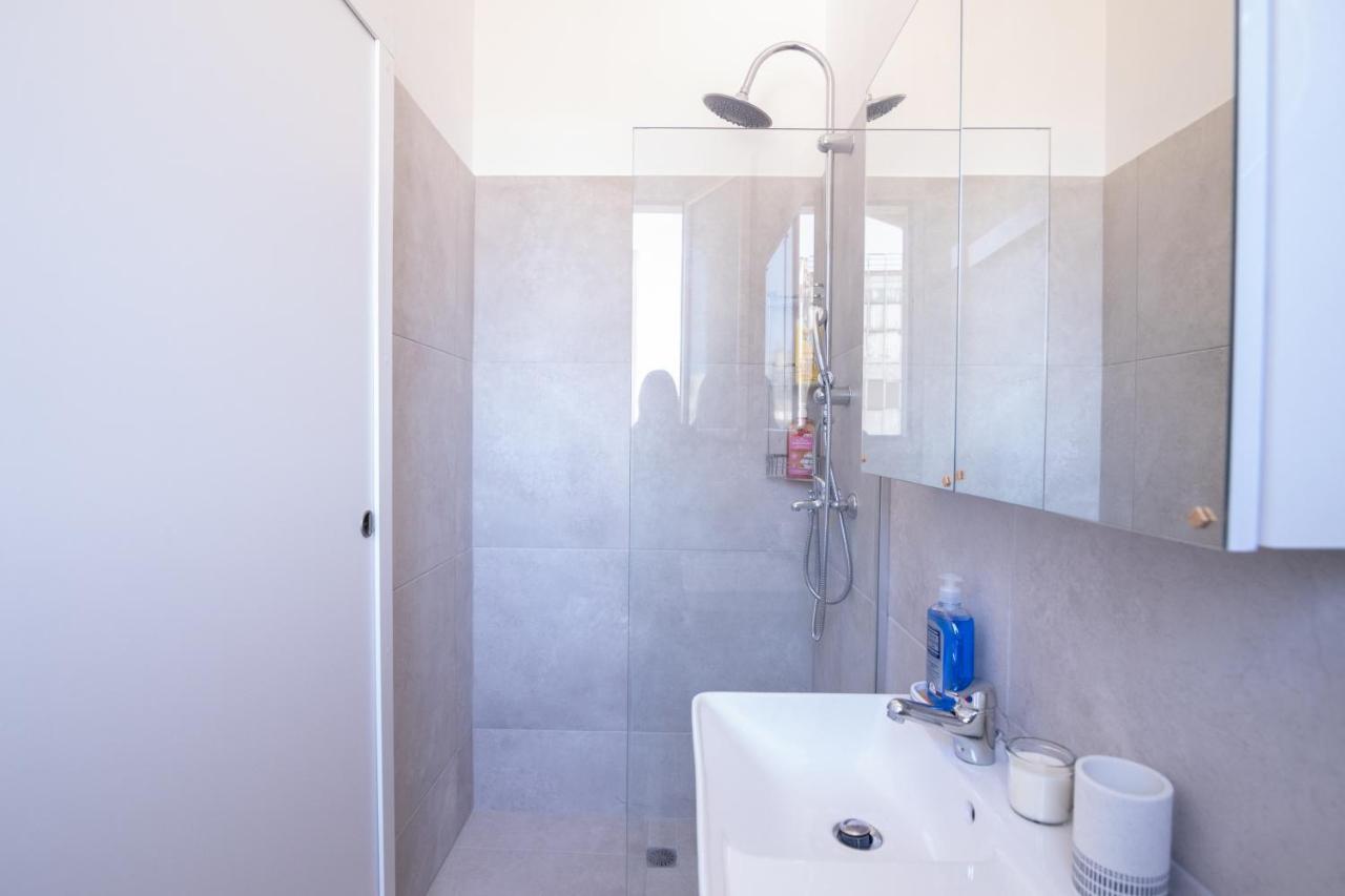 Mediterranean House - 12 Min From Acropolis! Daire Atina Dış mekan fotoğraf